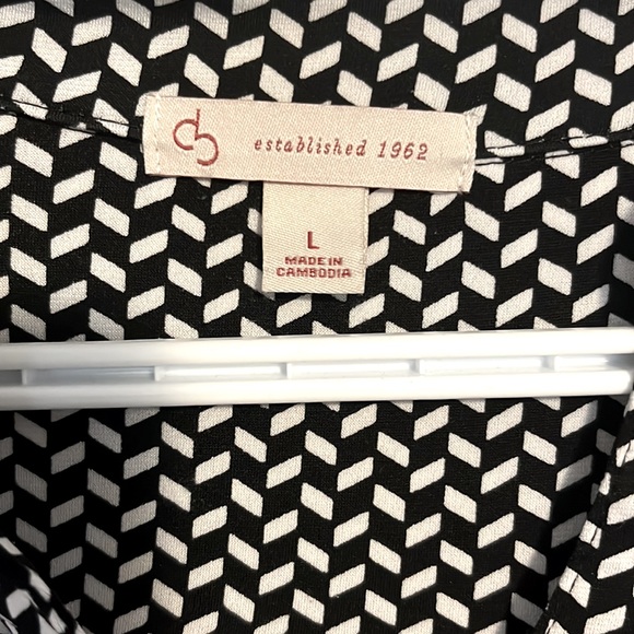 Women’s Blouse - Picture 3 of 5